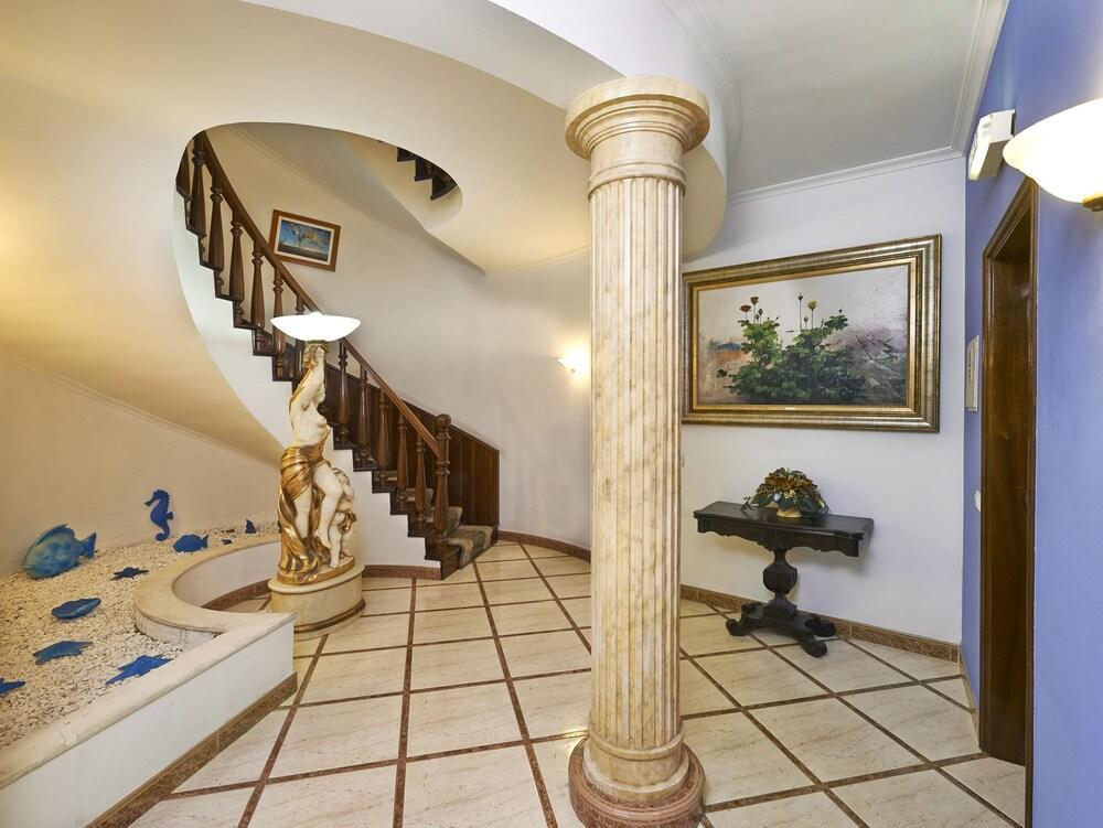 Bertolina Guest House Albufeira Eksteriør billede