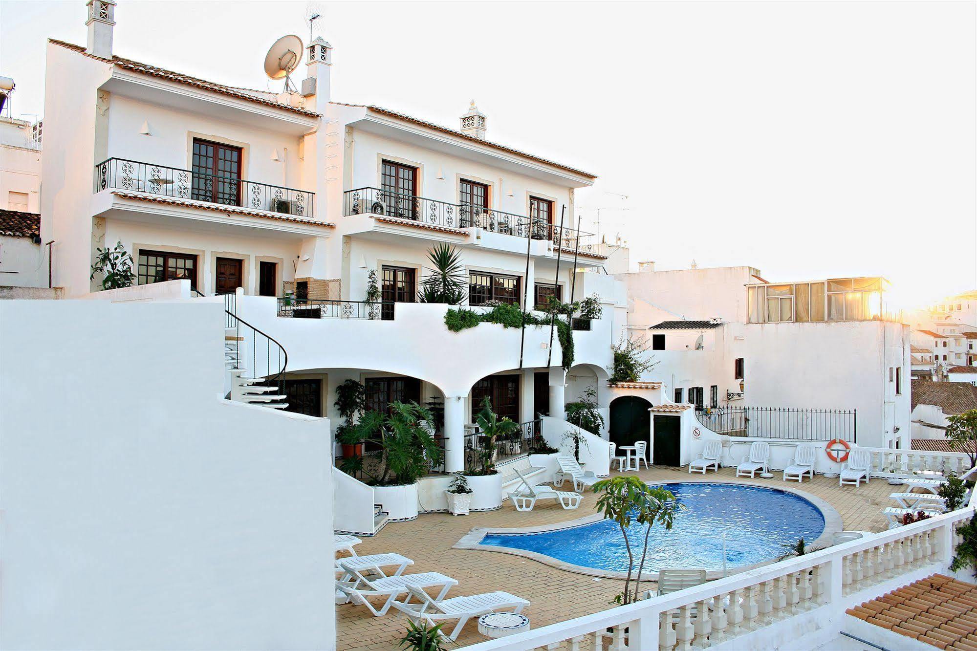 Bertolina Guest House Albufeira Eksteriør billede
